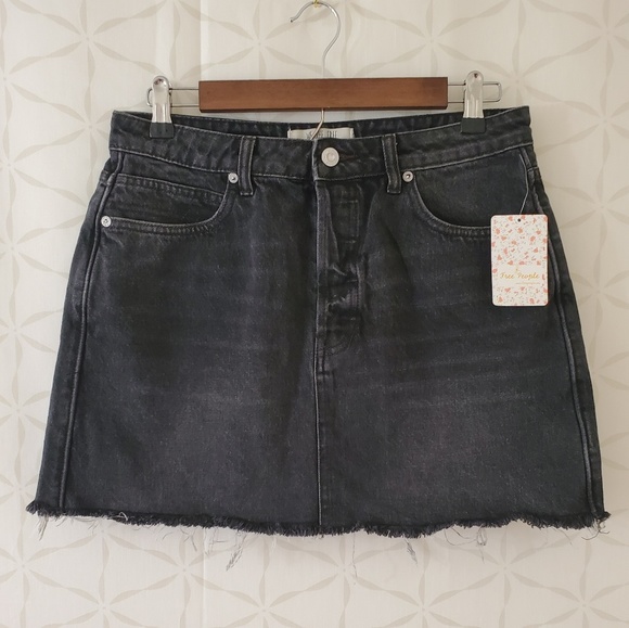 Free People Dresses & Skirts - ⬇️NWT Free People A-line black denim skirt